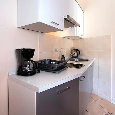 Apartment Veli Maj 1447 *